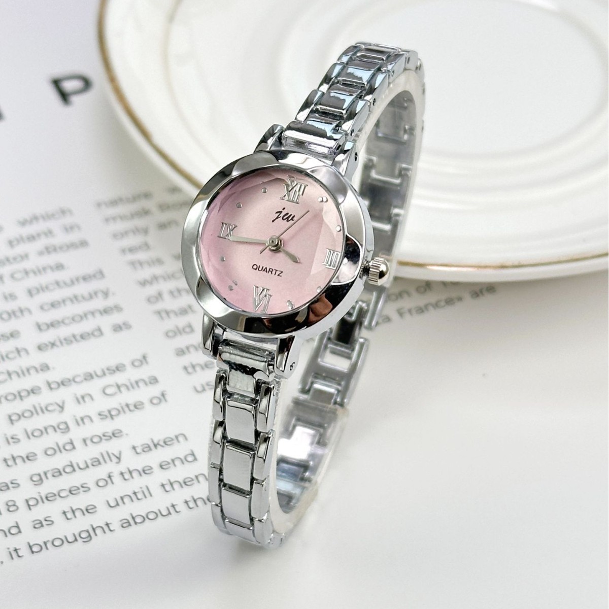 Luxury Watch Safe - Minimalistisch en compact quartz dameshorloge, modieuze