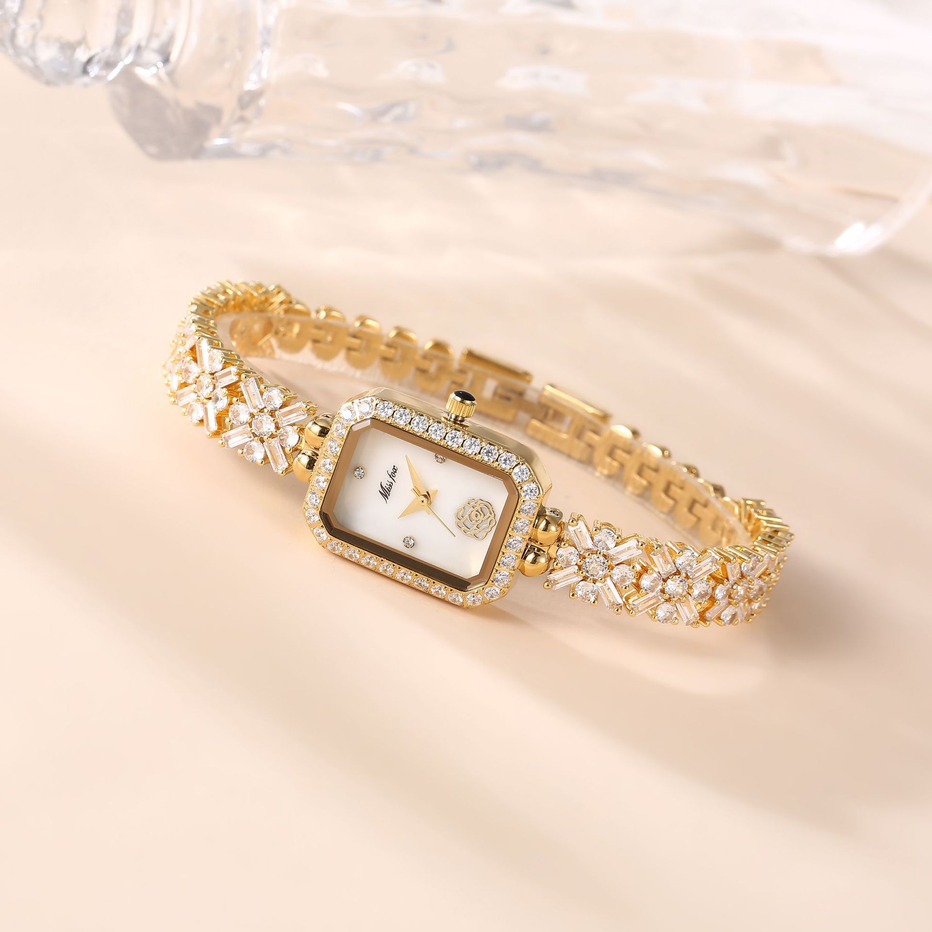 Uthai Vrouwen Horloge Licht Lu - Luxury Watch Grade recensie en prijs